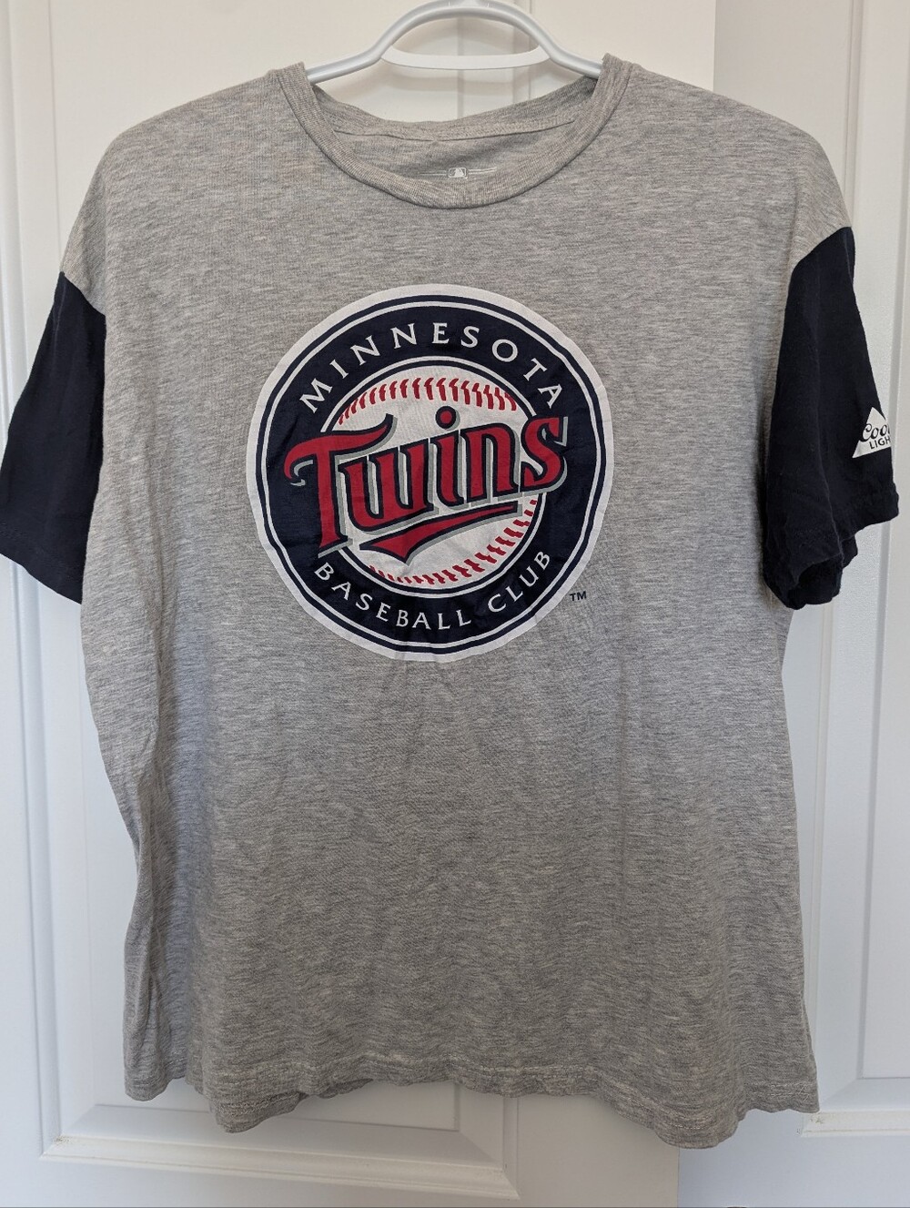 Genuine Merchandise Minnesota Twins Gray and Navy Short Sleeve Tee